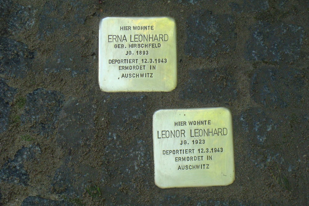 Stolperstein-Rundgang in Eichkamp am 9. November um 12:00 Uhr Stolperstein-Rundgang in Eichkamp am 9. November um 12:00 Uhr