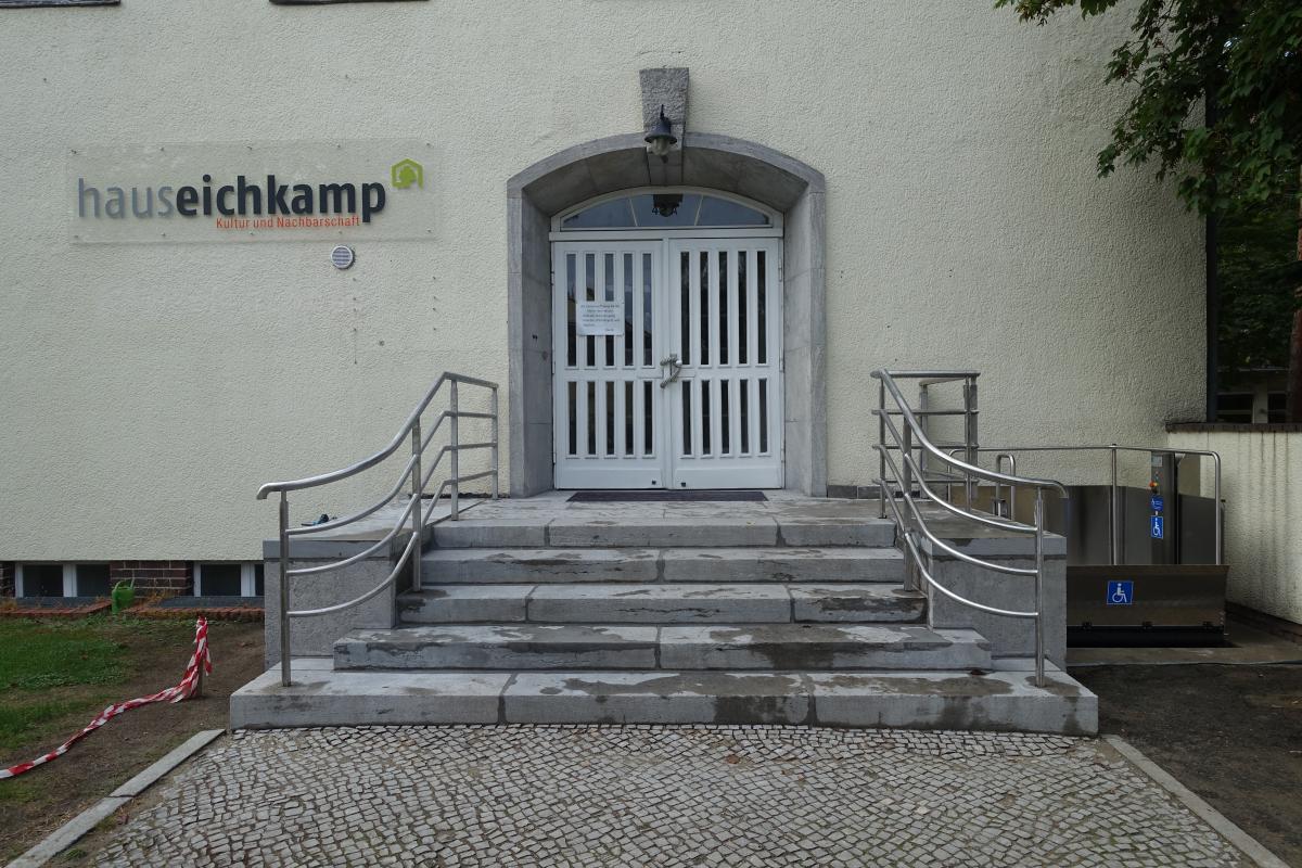 Barrierefreier Zugang zum Haus Eichkamp ist fertig – Dank an die Lottostiftung Barrierefreier Zugang zum Haus Eichkamp ist fertig – Dank an die Lottostiftung